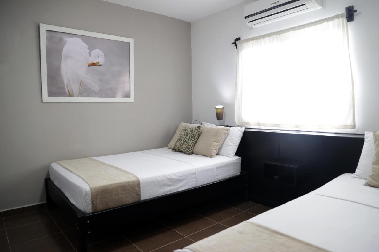 Hotel-Restaurante Ancora Puerto Lopez Ngoại thất bức ảnh